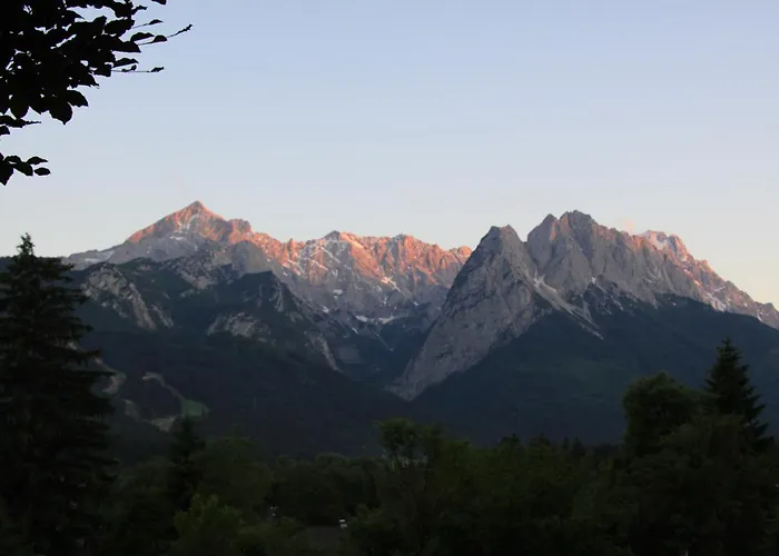 Almhuettenweg Dreitorspitze