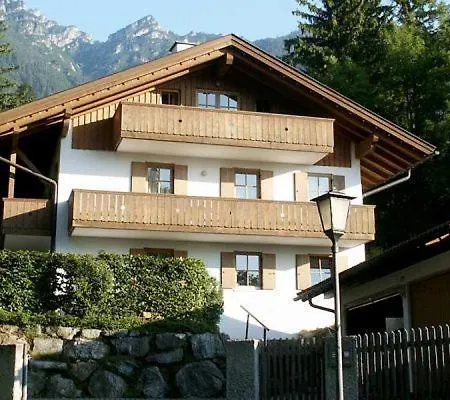 Almhuettenweg Dreitorspitze 公寓 加爾米施-帕滕基興